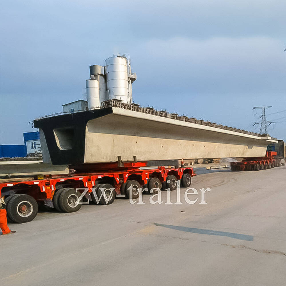 Self-Propelled Modular Trailer for Oversized Cargo Remorque modulaire automotrice pour cargaisons hors gabarit