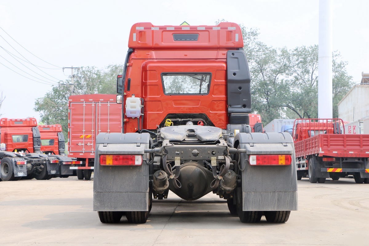 Camion tracteur FAW J6P 350HP 6×4