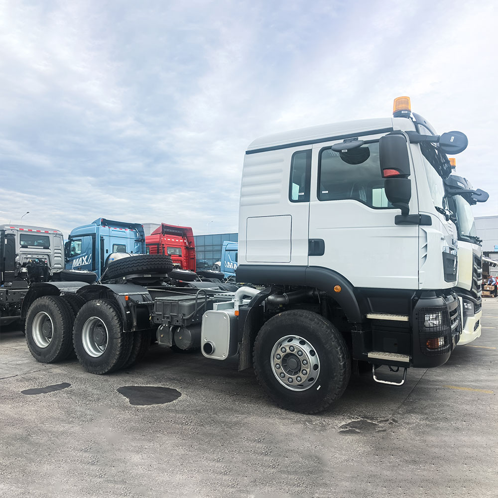 Caminhão Trator HOWO TX400HP 6×4
