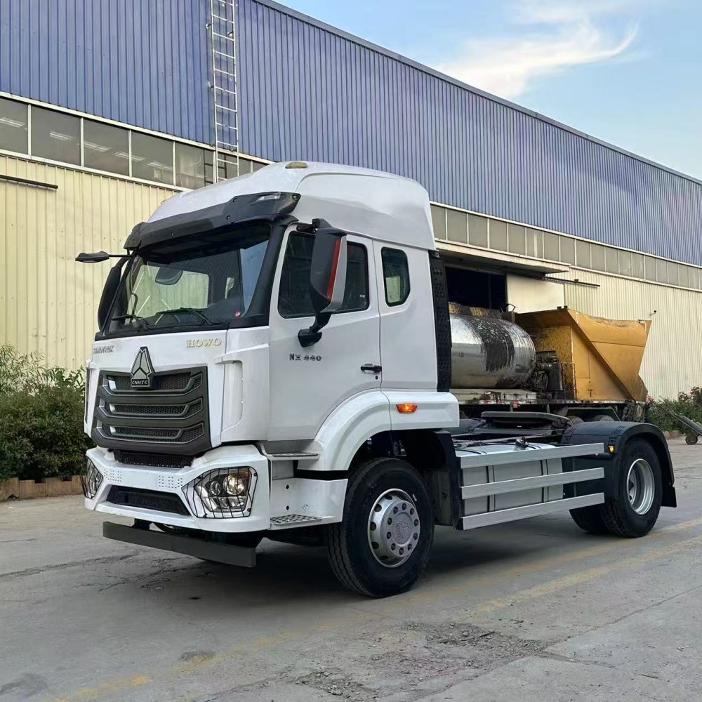 Caminhão Trator Howo NX 440HP 4×2