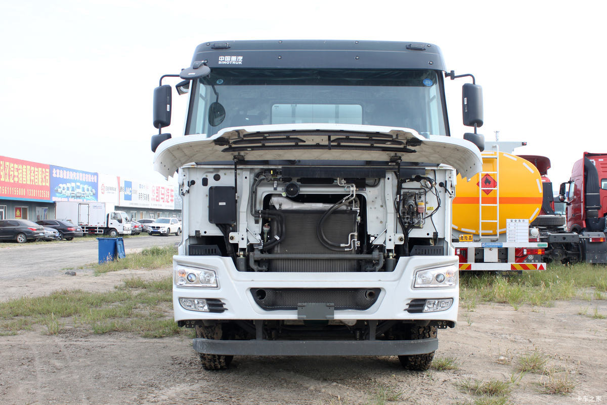 HOWO 380HP 8x4 concrete mixer truck Caminhão Betoneira HOWO 380HP 8×4 para Construção