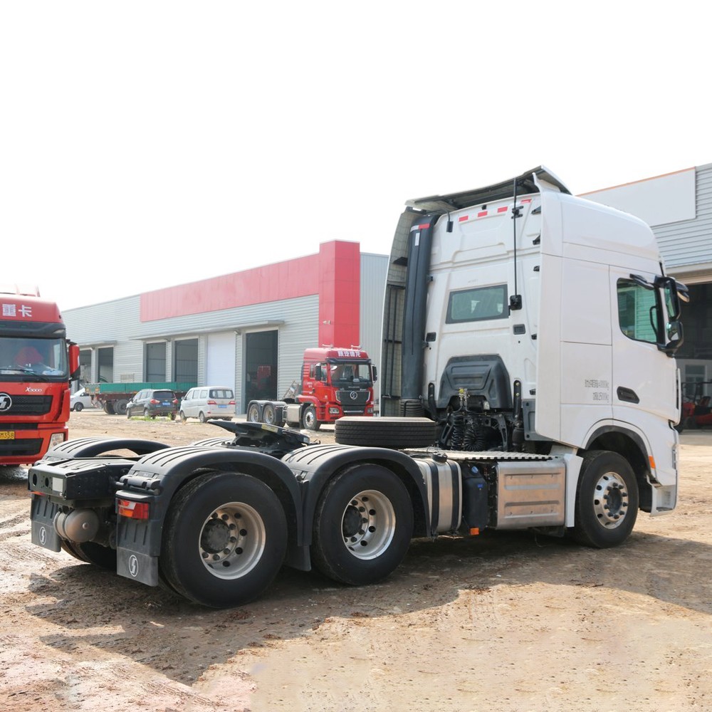 Caminhão Trator Shacman X6000 6×4