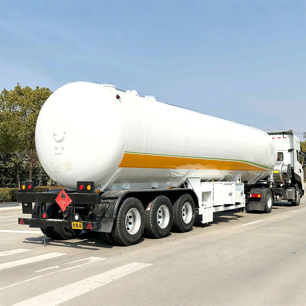 Semi-reboque Tanque de GLP com 3 Eixos