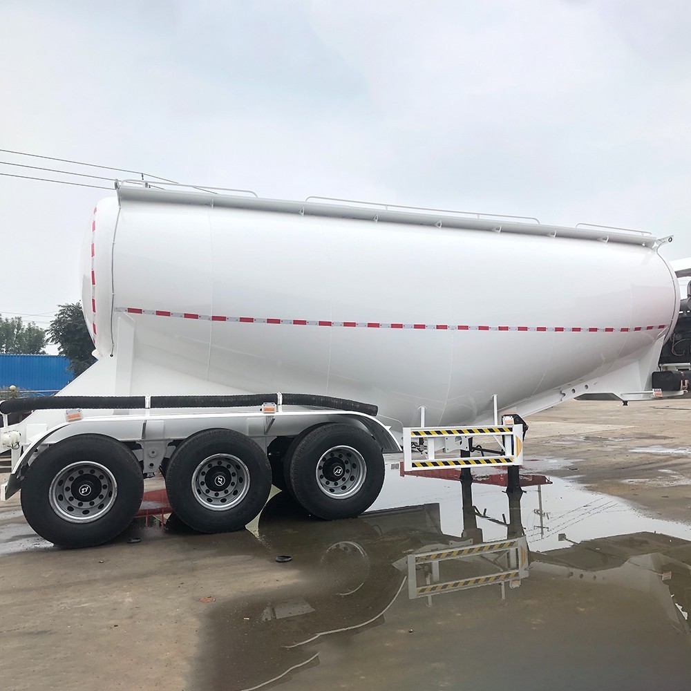 Reboque Pneumático de Cimento a Granel de 3 Eixos 40T