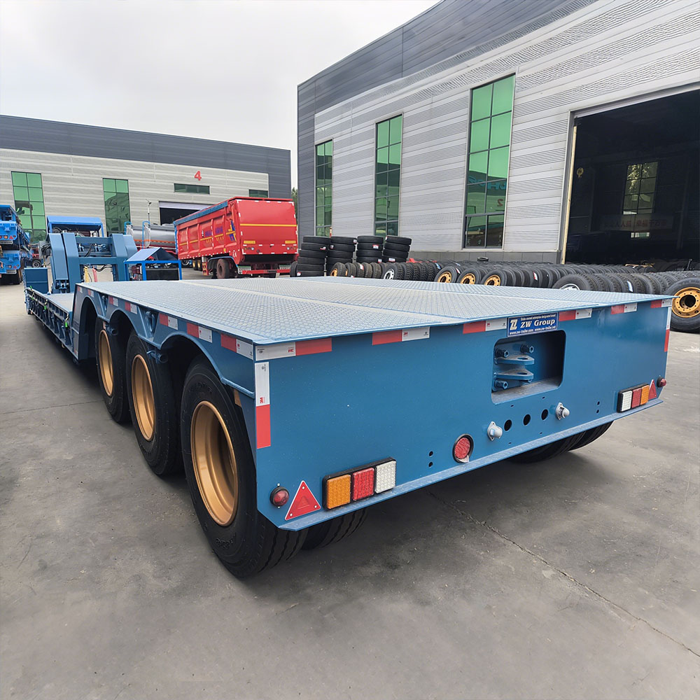 Semi-reboque Lowboy RGN de 3 Eixos com Capacidade de 60 Toneladas