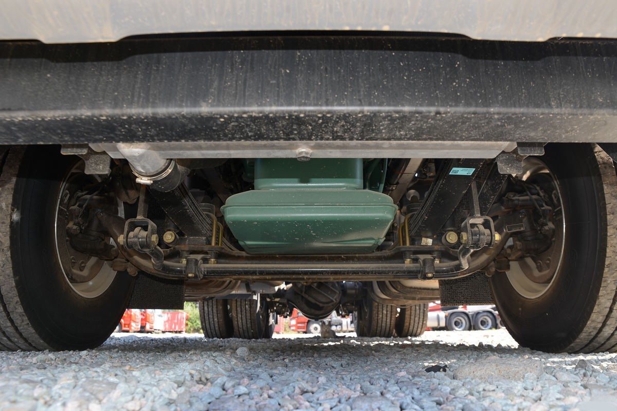 Caminhão Trator FAW J6P 560HP 6×4