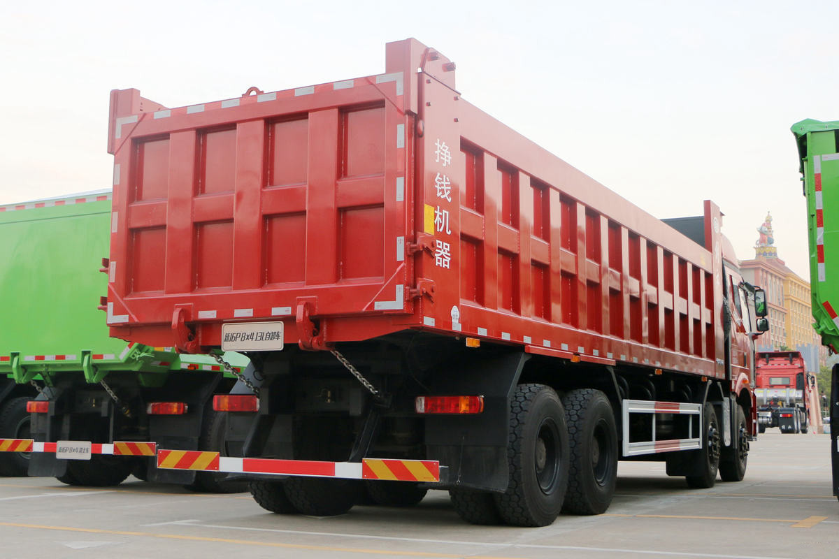 Caminhão Basculante FAW J6P 8×4 500HP