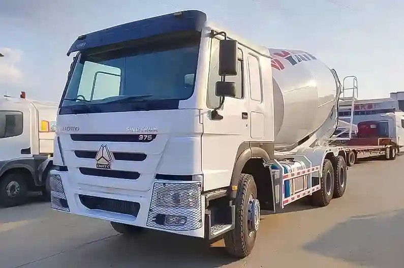 Howo 375 HP 6×4 Camión Mezclador de Hormigón