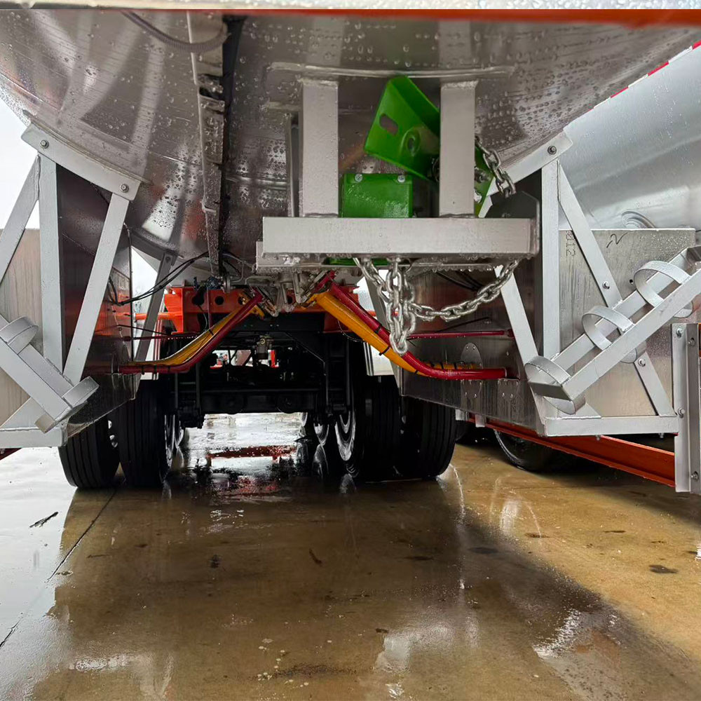 3 axle 56m³ LPG transport tanker trailer axle and suspension detail designed for heavy load gas transport Remolque tanque de transporte de GLP de 3 ejes y 56 m³
