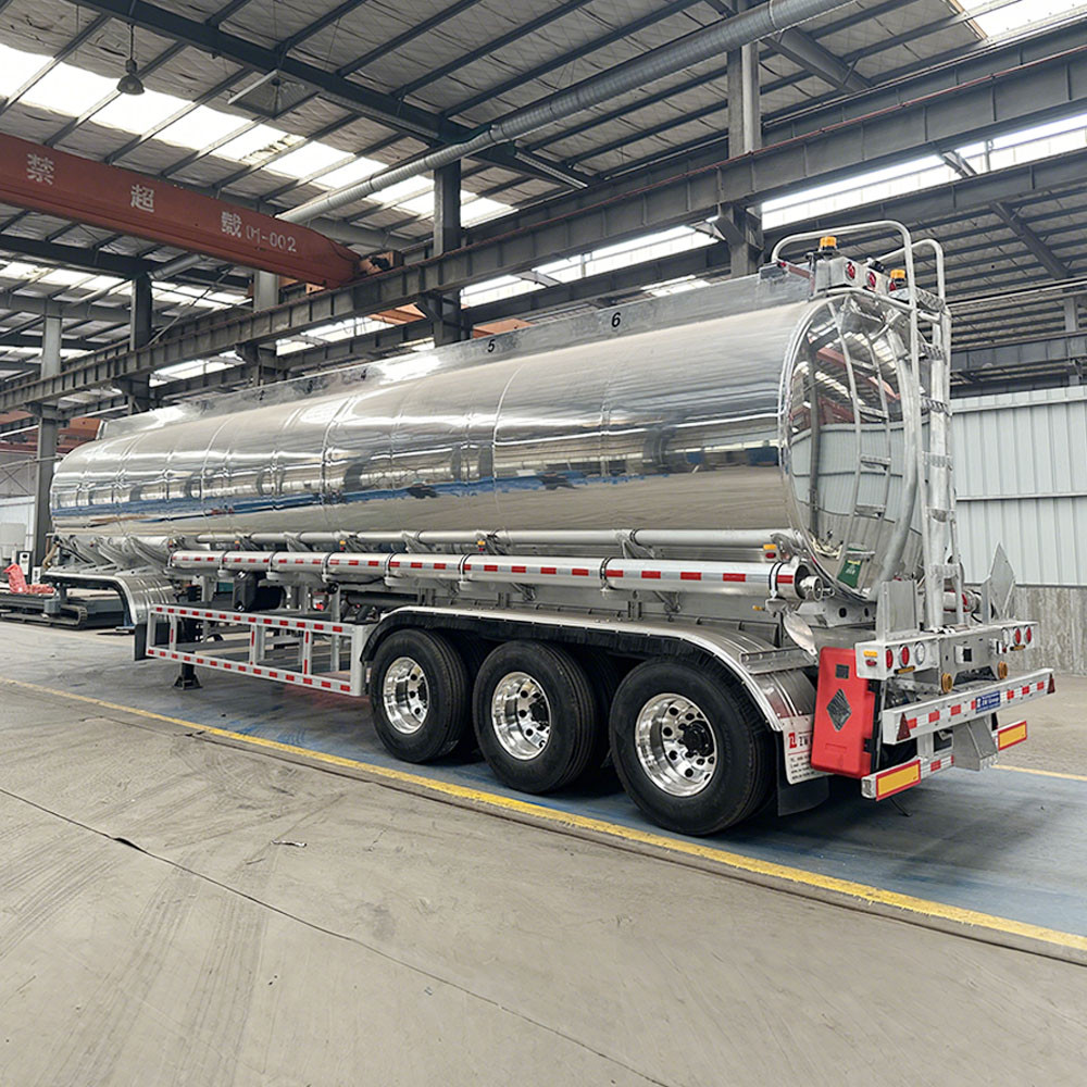 ¿Por qué los clientes de la RDC inspeccionan los remolques cisterna de combustible ZW?