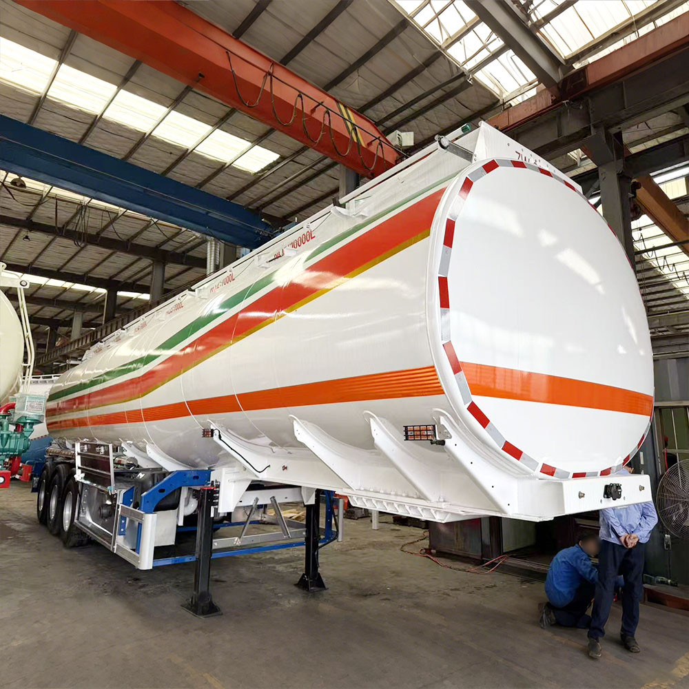 Semirremolque cisterna de combustible de aluminio de 3 ejes y 45 000 litros
