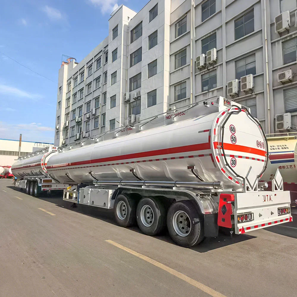 Semirremolque cisterna para combustible de acero al carbono de 3 ejes y 45 000 litros