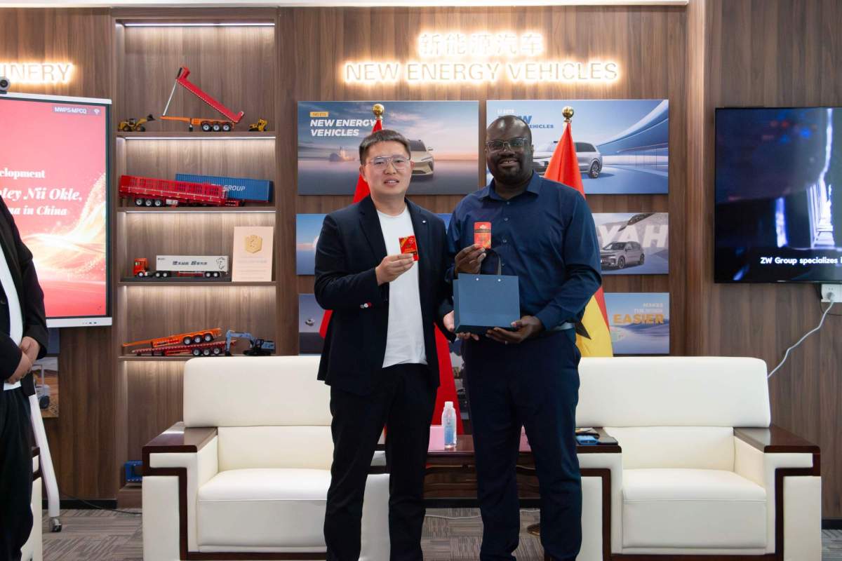 La Embajada de Ghana visita Shandong ZW Vehicle Group