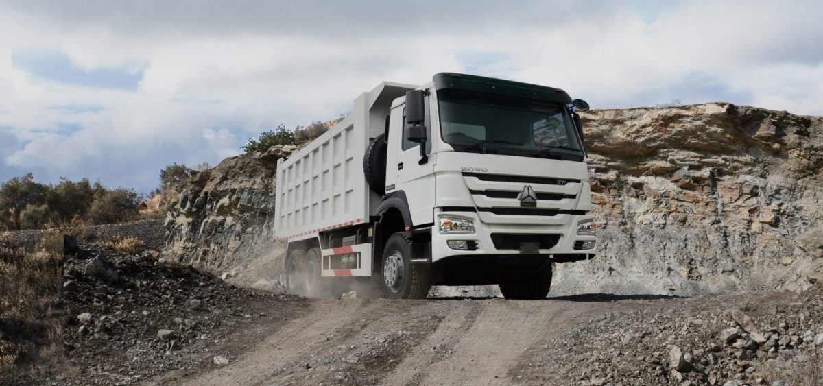 ¿Cuál es el mejor camión volquete HOWO para la minería y la construcción en África?