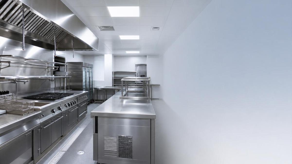 Restaurant Kitchen Layout Mistakes That Slow Down Service