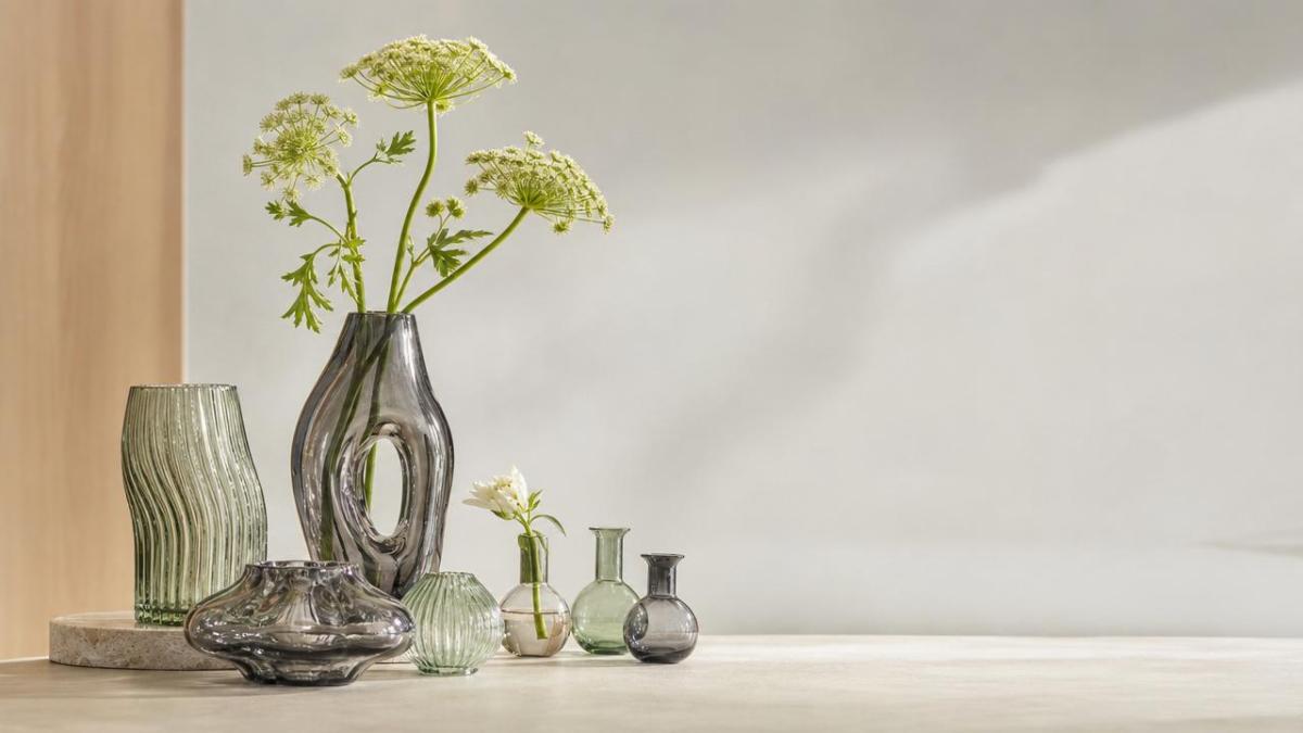 Glass flower vase trends moving beyond clear cylinder styles