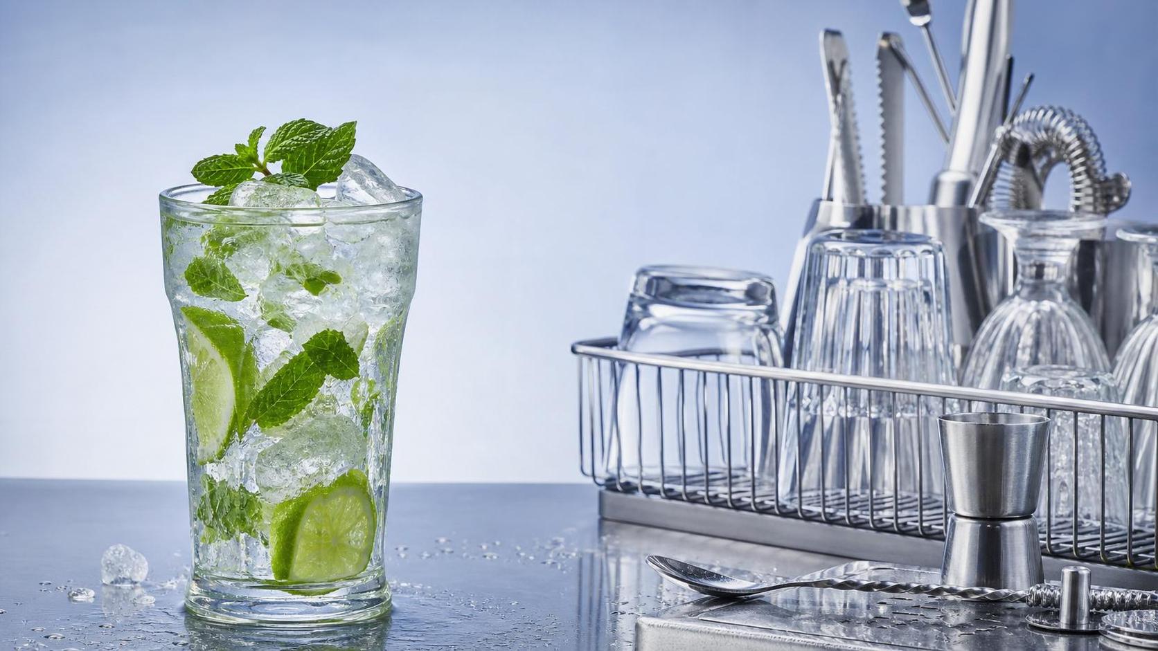 Why a Glass Mojito Cup Cracks: Common Causes, Safe Use Tips, and Replacement Signs