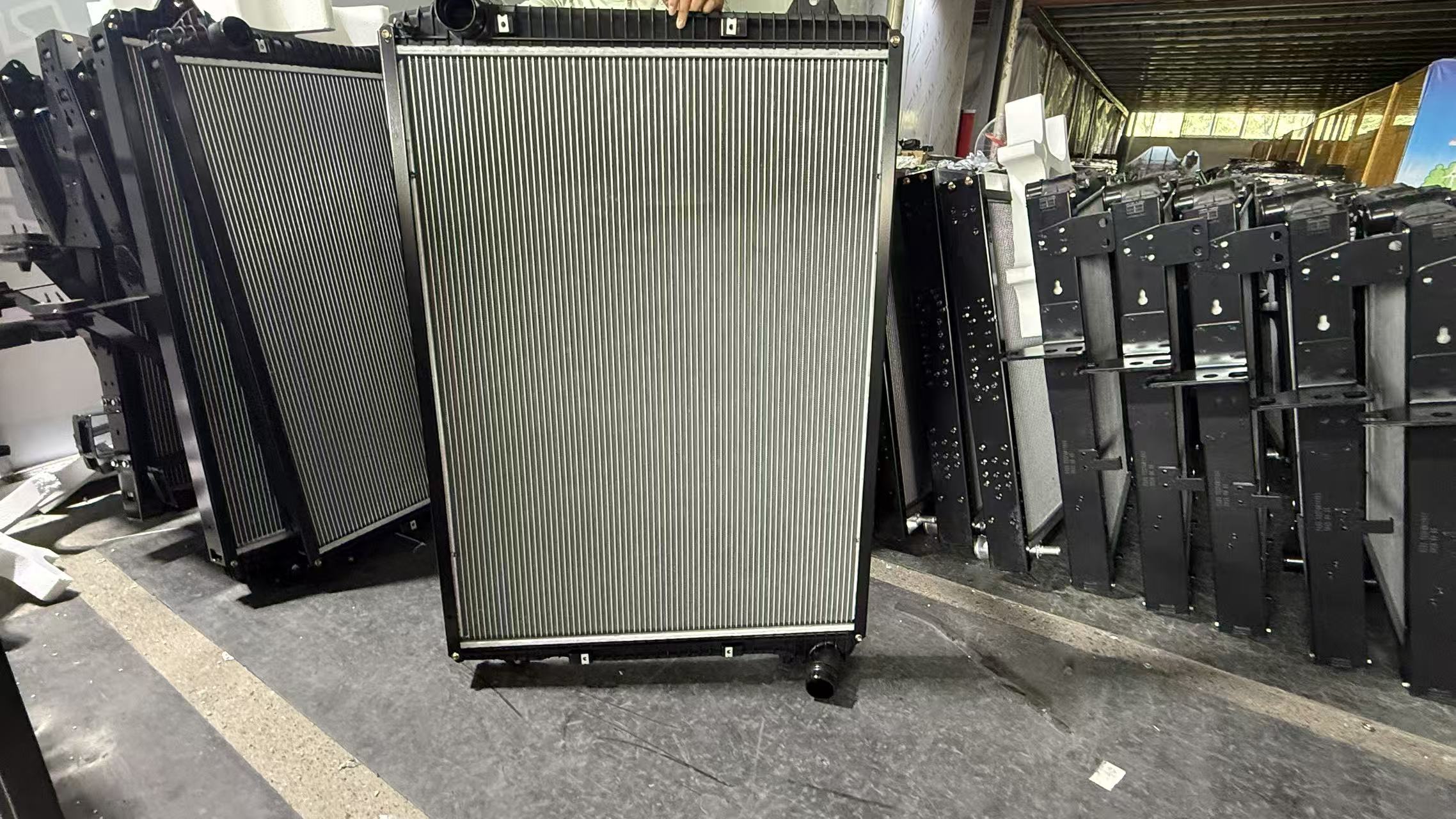 XD81701 RADIATOR FOR SCANIA