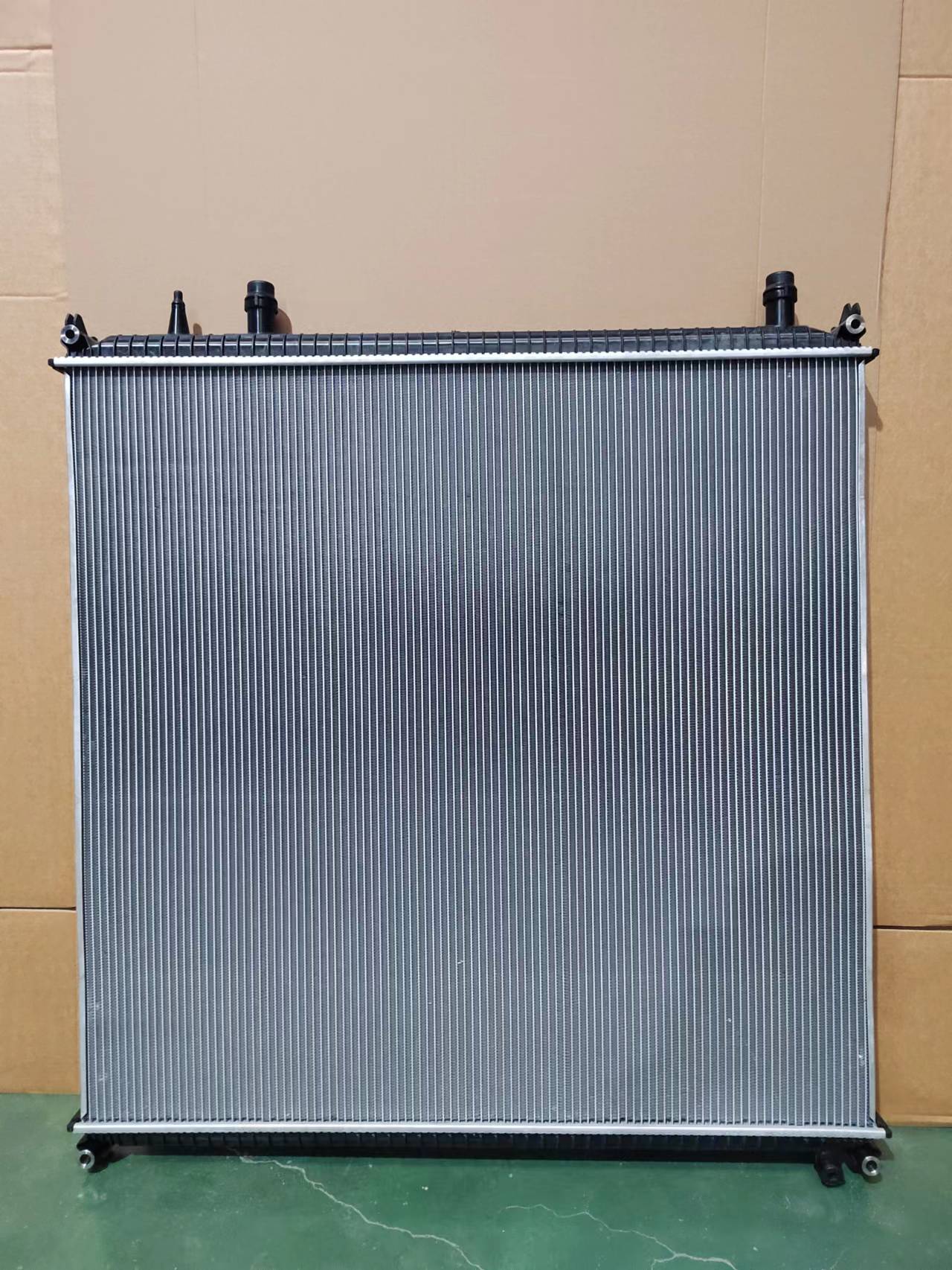 XD81106 RADIATOR FOR MAN