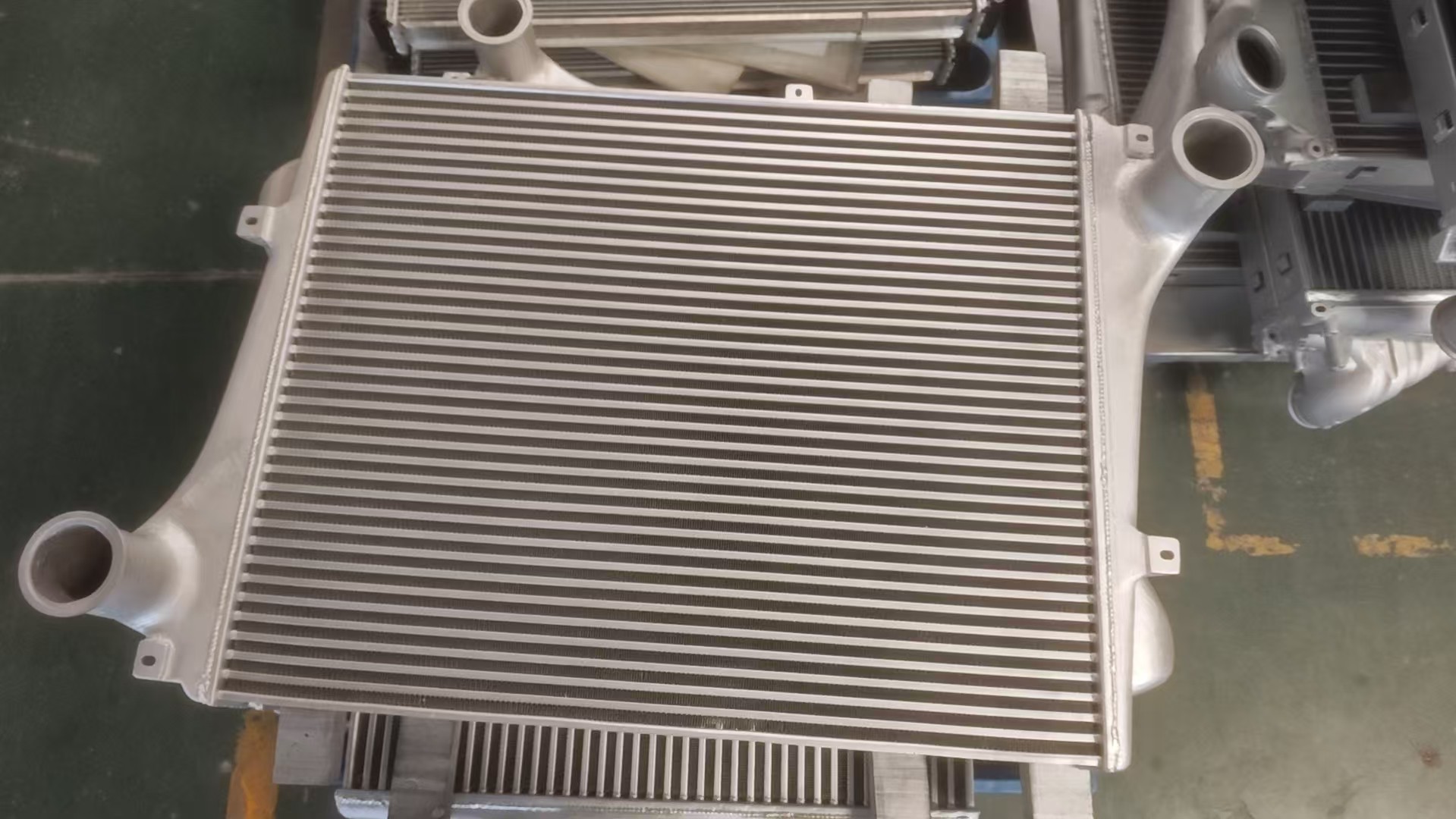 XD003 INTERCOOLER FOR VOLVO