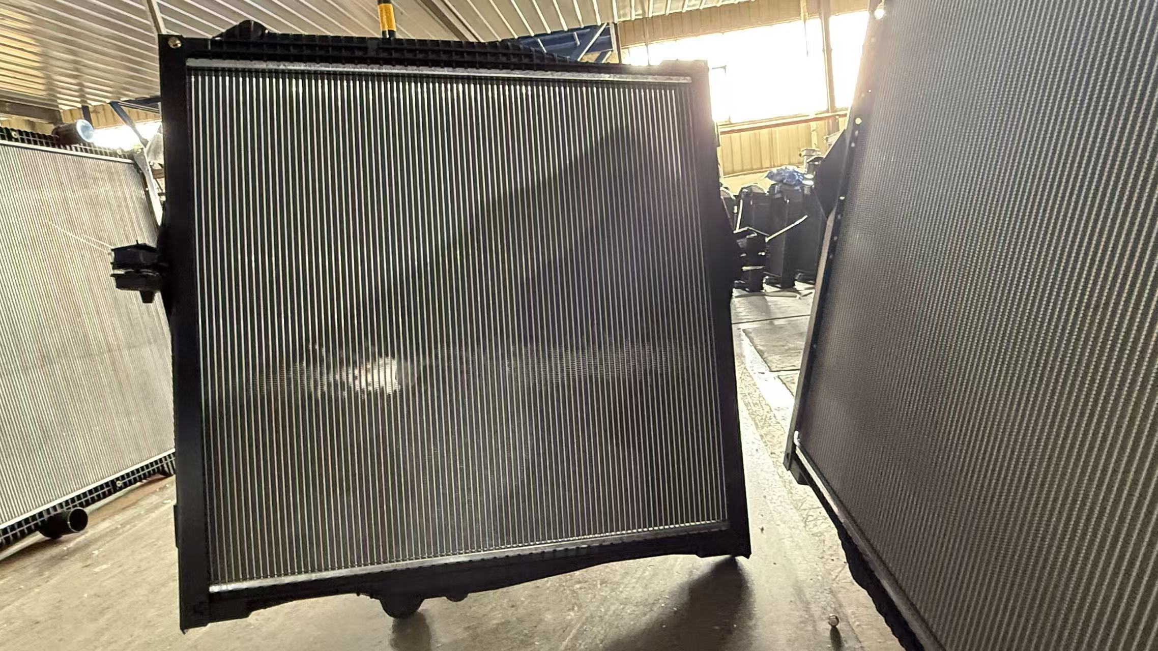 XD81932 RADIATOR FOR RENAULT
