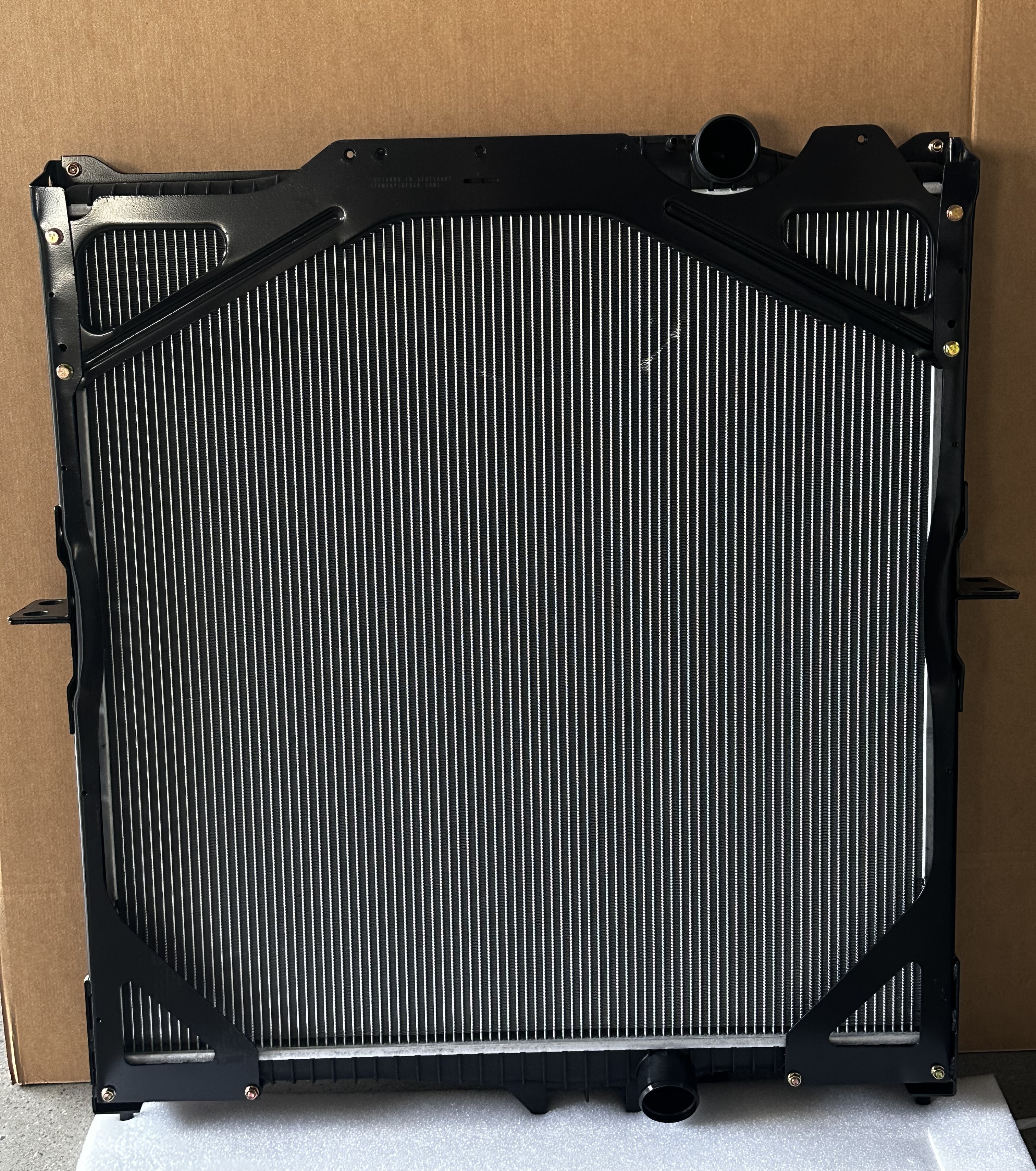 XD033 Radiator For Volvo FH12/16/NH12 OEM 1676435 65462A