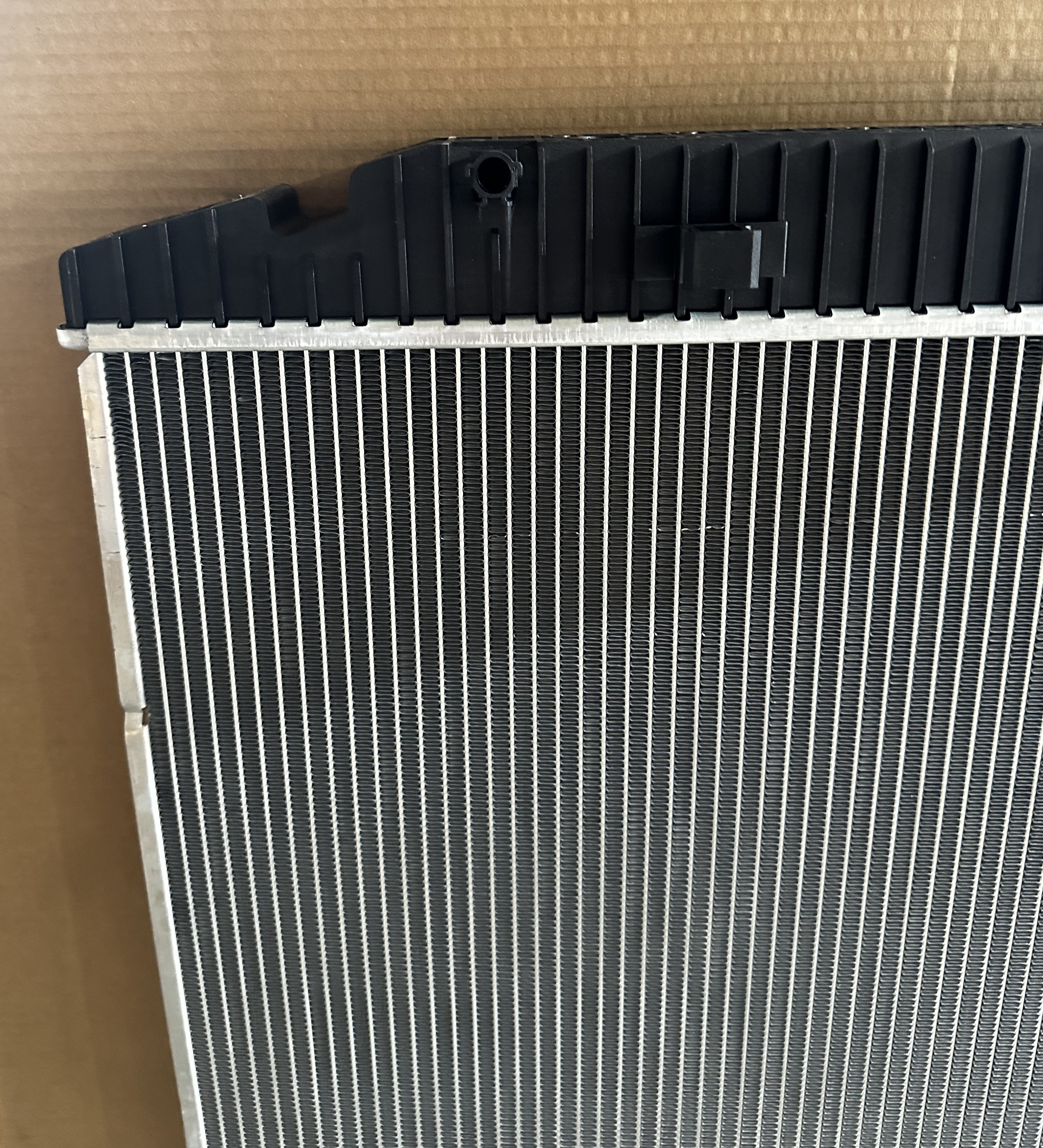 XD633 Radiator For IVECO STRALIS OEM 41218266 63330A