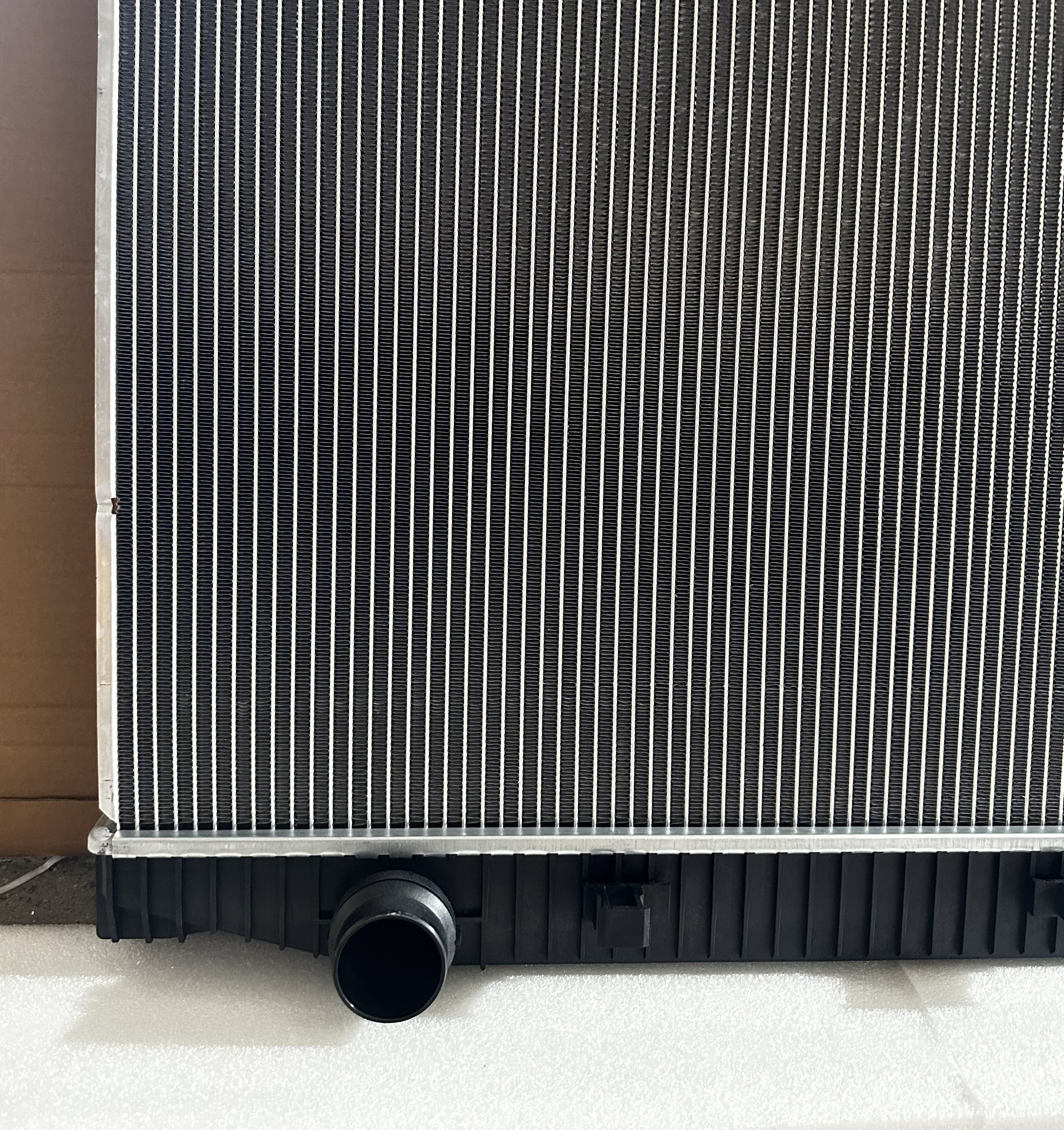 XD633 Radiator For IVECO STRALIS OEM 41218266 63330A