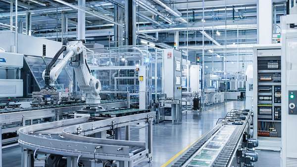 Machinery Industry News to Watch Before Replacing Old Equipment