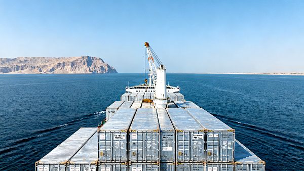 Iranian Navy Blocks Strait of Hormuz: Impact on China-Gulf Construction Exports