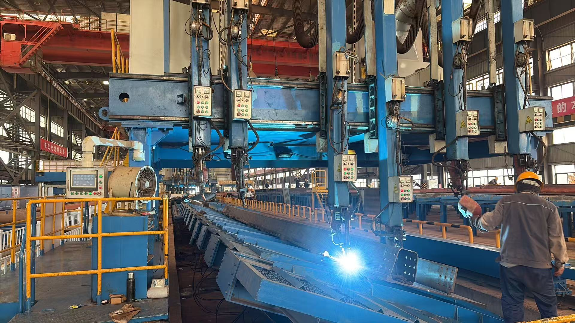 U Rib Outside welding machine