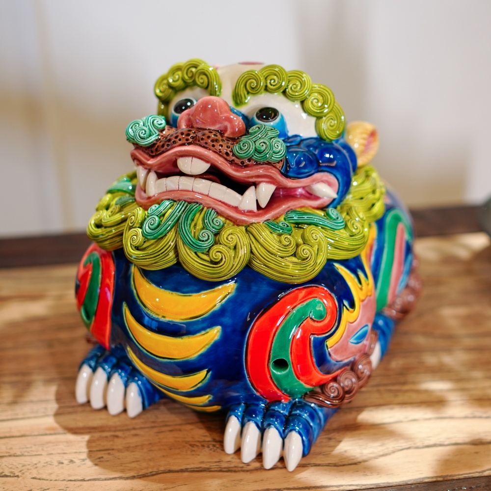 聚宝盆貔貅（或麒麟）香炉Wealth-Gathering Bowl Pixiu (or Qilin) Incense Burner