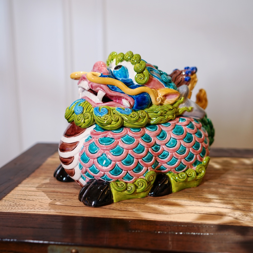 聚宝盆貔貅（或麒麟）香炉Wealth-Gathering Bowl Pixiu (or Qilin) Incense Burner