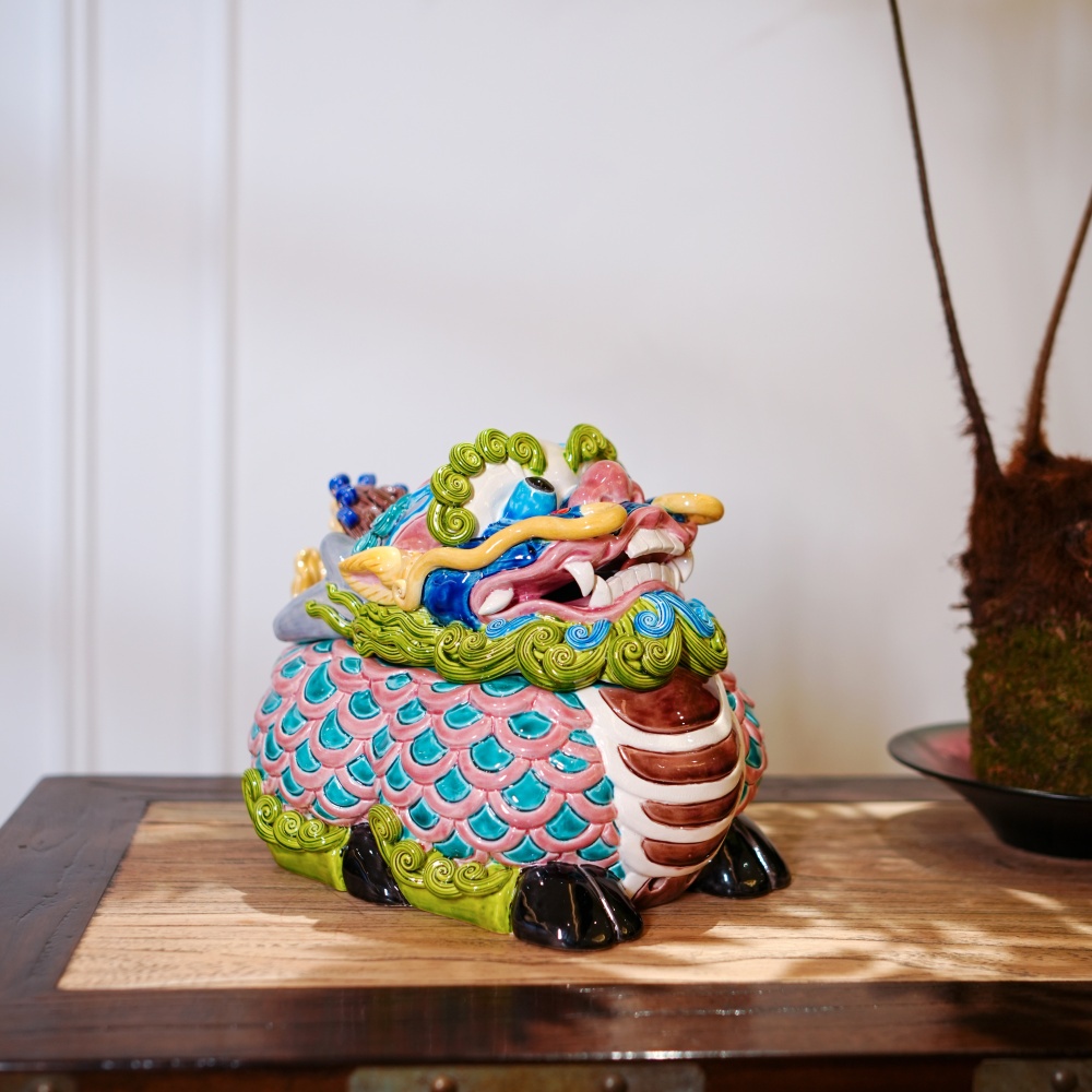 聚宝盆貔貅（或麒麟）香炉Wealth-Gathering Bowl Pixiu (or Qilin) Incense Burner