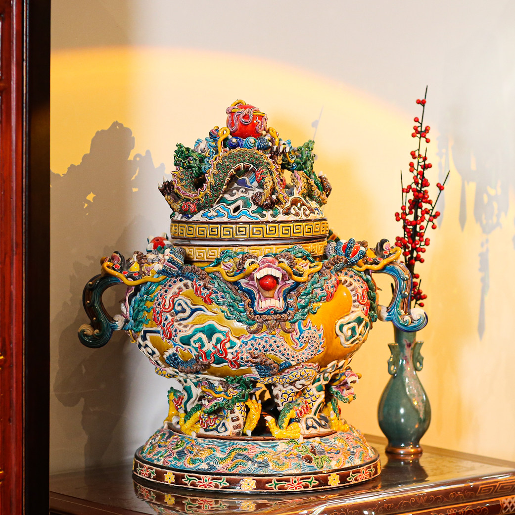 九龙香炉(特大)Nine Dragon Incense Burner (Extra Large) 九龙香炉(特大)Nine Dragon Incense Burner (Extra Large)