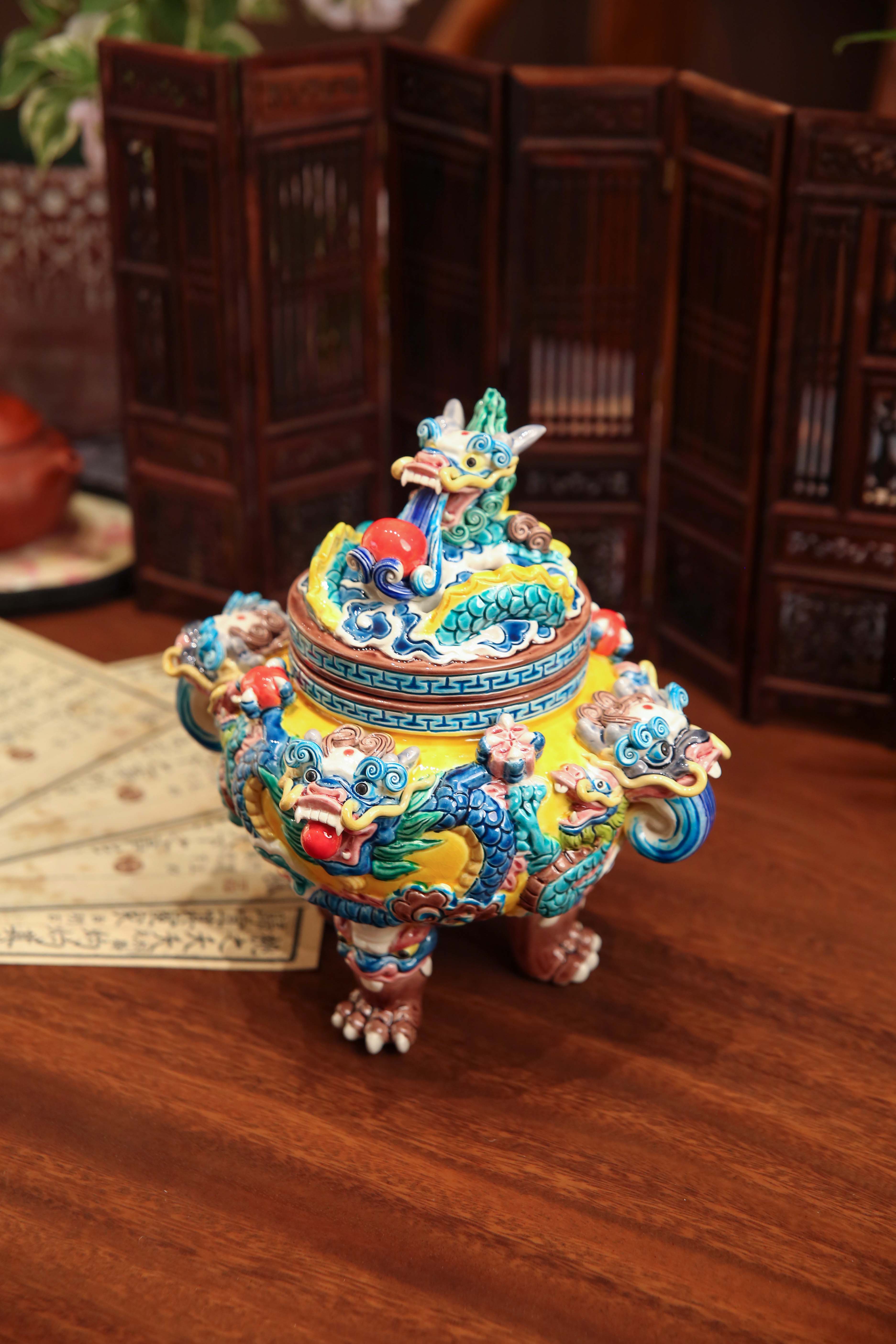 九龙香炉（中号）Nine Dragon Incense Burner (Medium Size)