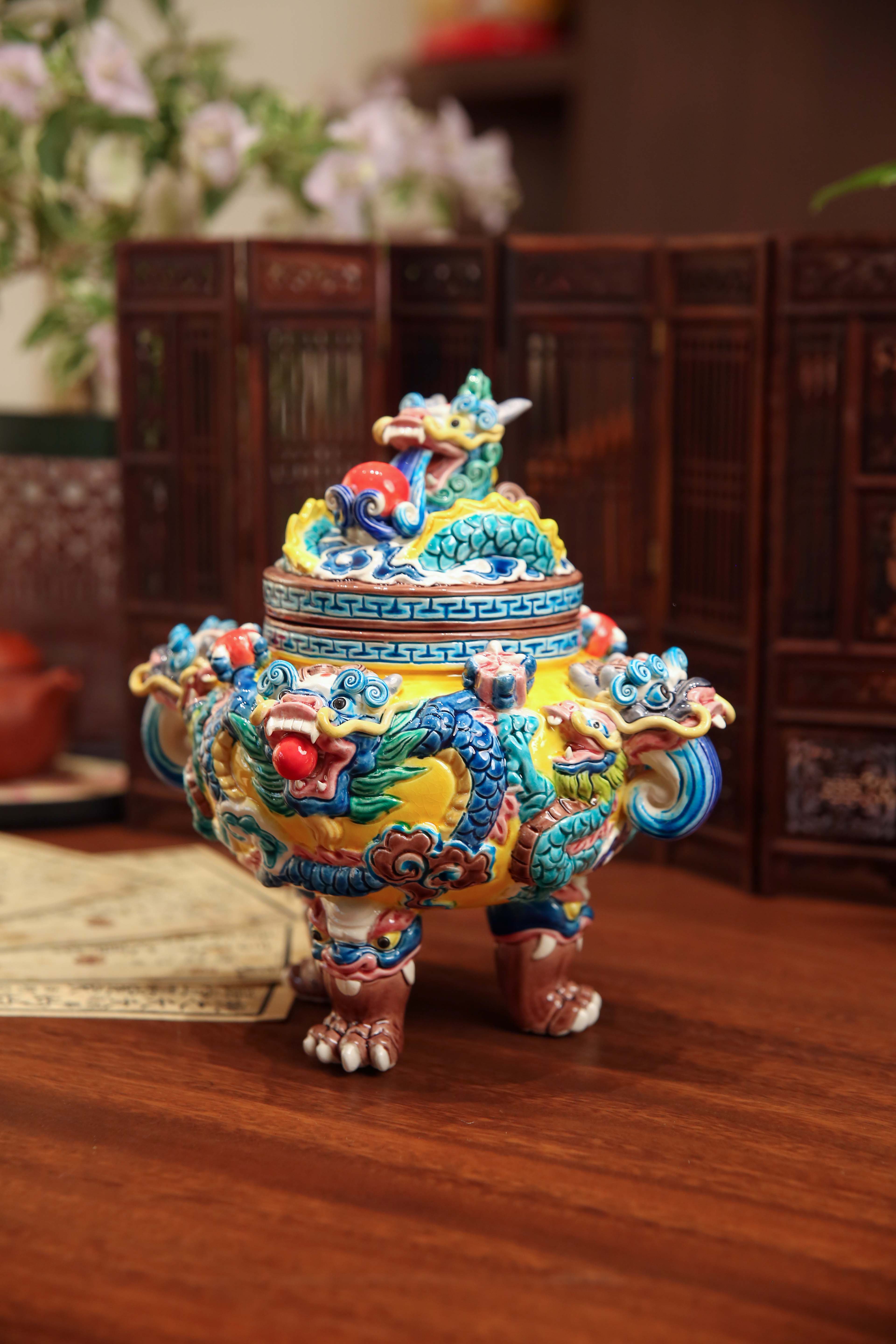 九龙香炉（中号）Nine Dragon Incense Burner (Medium Size)