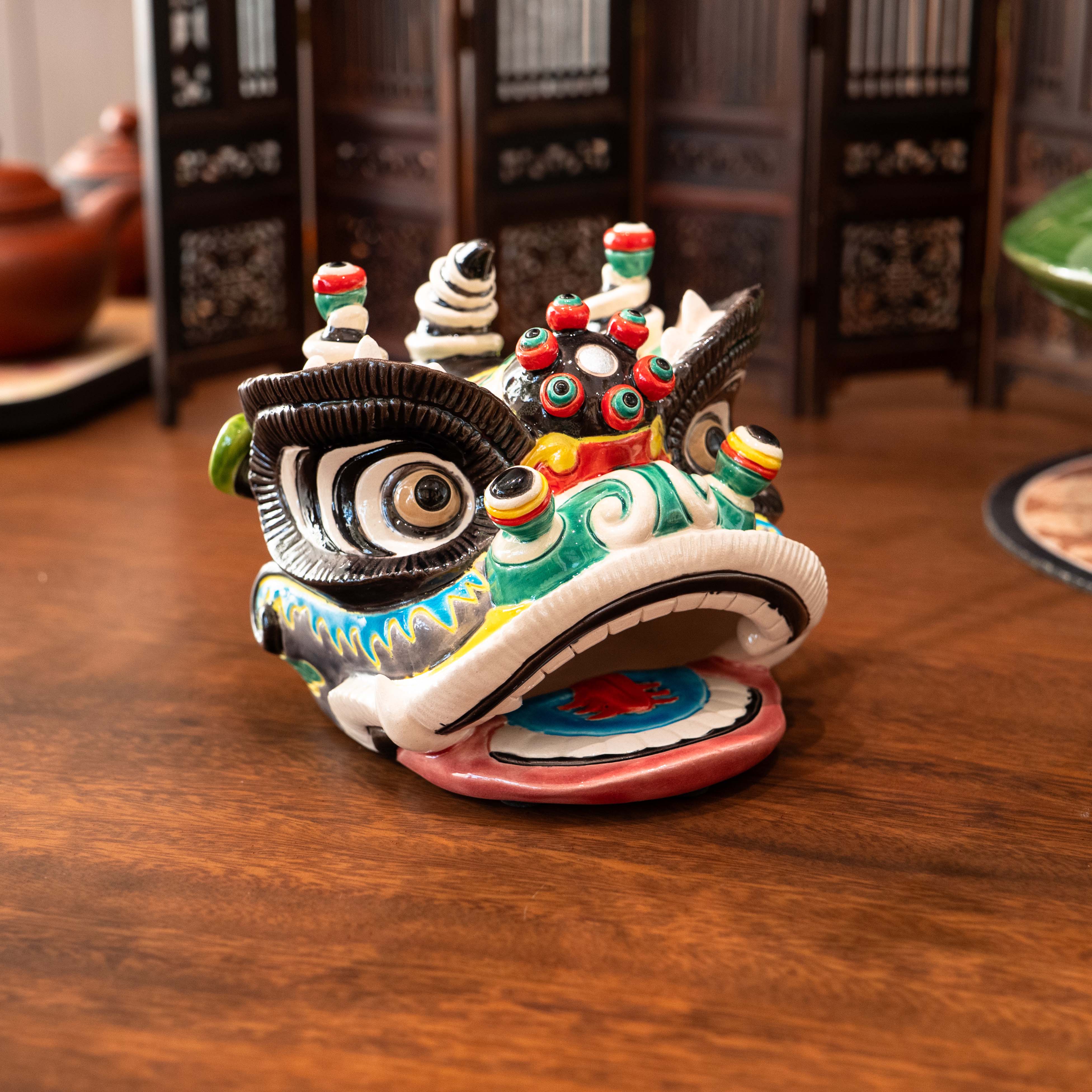 三国狮头刘关张Three Kingdoms Lion-Head Liu, Guan, and Zhang