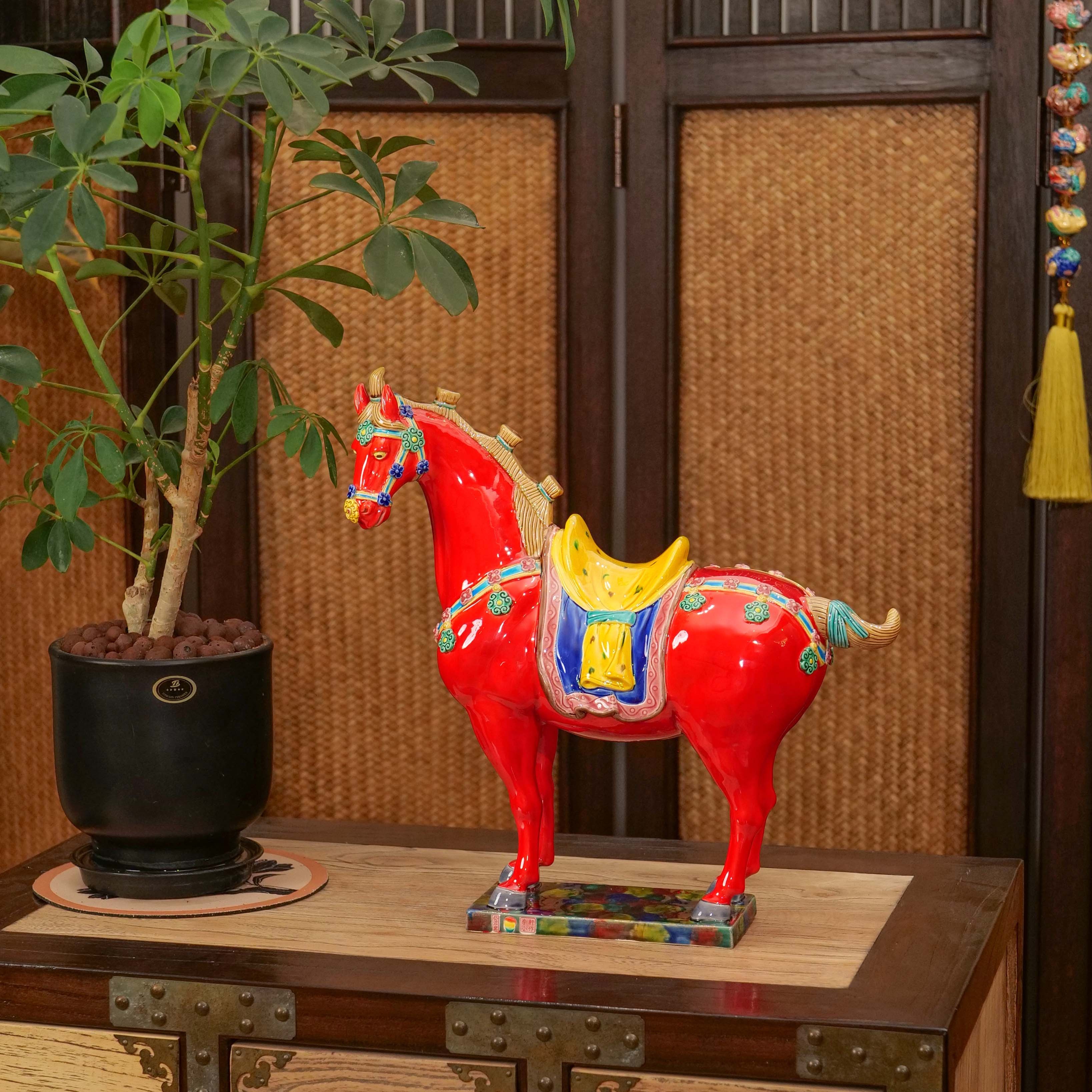 红宝马Red Glorious Horse Ornament
