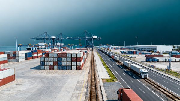 Trade Infrastructure Intelligence for Cross-Border Freight Planning