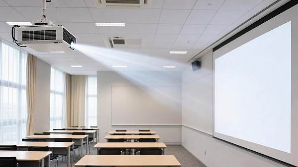 Classroom Projectors: Brightness, Throw, and Cost Checks