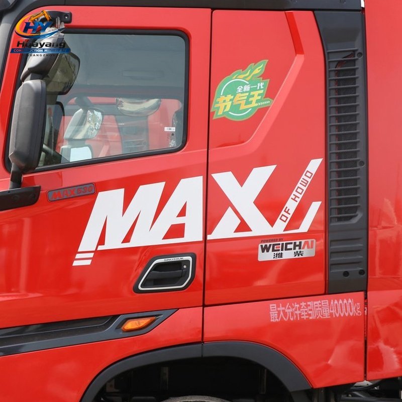 Sinotruk Howo Max Heavy Truck 530HP 4x2 LNG Tractor