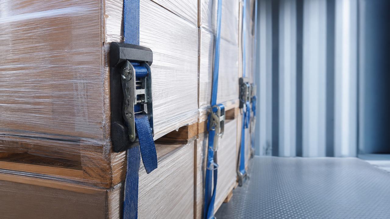 Why high tensile cargo lashing belts fail in transit