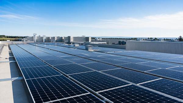 Photovoltaic Modules: How to Compare High Efficiency Models for ROI and Space Limits Photovoltaic Modules: How to Compare High Efficiency Models for ROI and Space Limits
