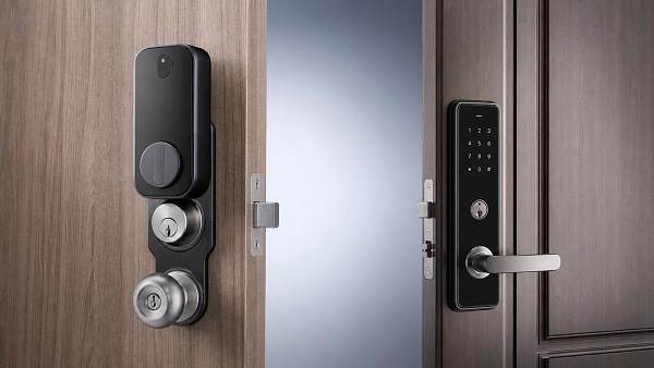 Smart Door Locks for Apartments vs Houses: Features, Installation Limits, and Access Control Smart Door Locks for Apartments vs Houses: Features, Installation Limits, and Access Control