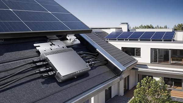 How to Choose Single-Phase Solar Microinverters for Residential PV Systems How to Choose Single-Phase Solar Microinverters for Residential PV Systems