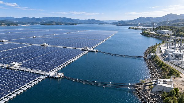 Floating Solar Farm Costs: CAPEX, OPEX, and the Site Factors That Shape ROI