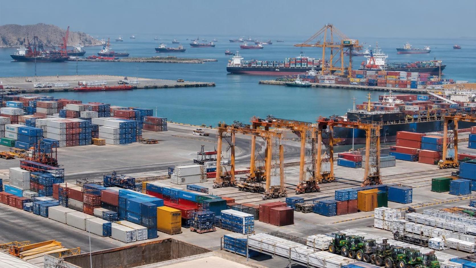 Hormuz Restrictions Push Khor Fakkan Congestion 25x Higher