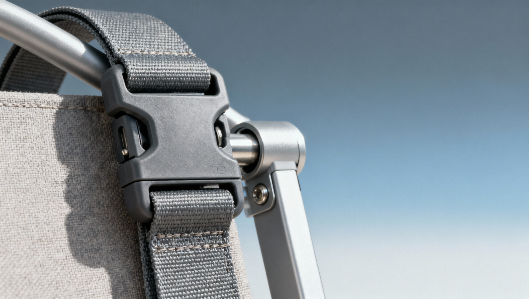 Custom hardware for outdoor furniture: Why textile-based mounting systems are gaining traction in 2026