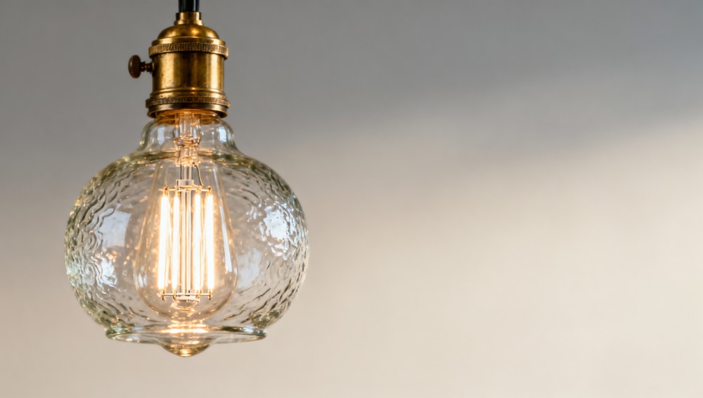 Light fixtures marketed as ‘vintage’ but built with non-replaceable LEDs